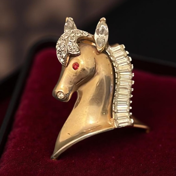 Vintage Art Deco Gold Filled Crystal Rhinestone Majestic Hoarse Pegasus Brooch - Picture 4 of 12